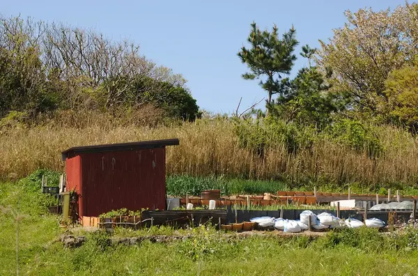 Installer un abr I de jardin sans dalle V2 G 1